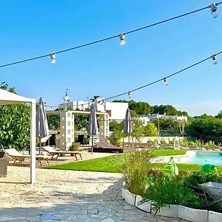 Vila Trullo Oasi Veronica *