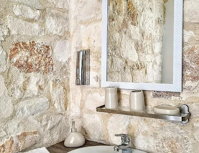 Trullo Oasi Veronica * Ostuni